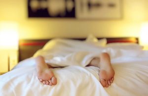 salida en la cama